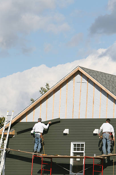 How To Choose The Right Materials for Your Siding Installation in 'Enumclaw, WA